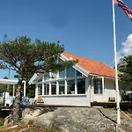 Coastal With Panoramic Views In Fredrikstad Semesterbostad